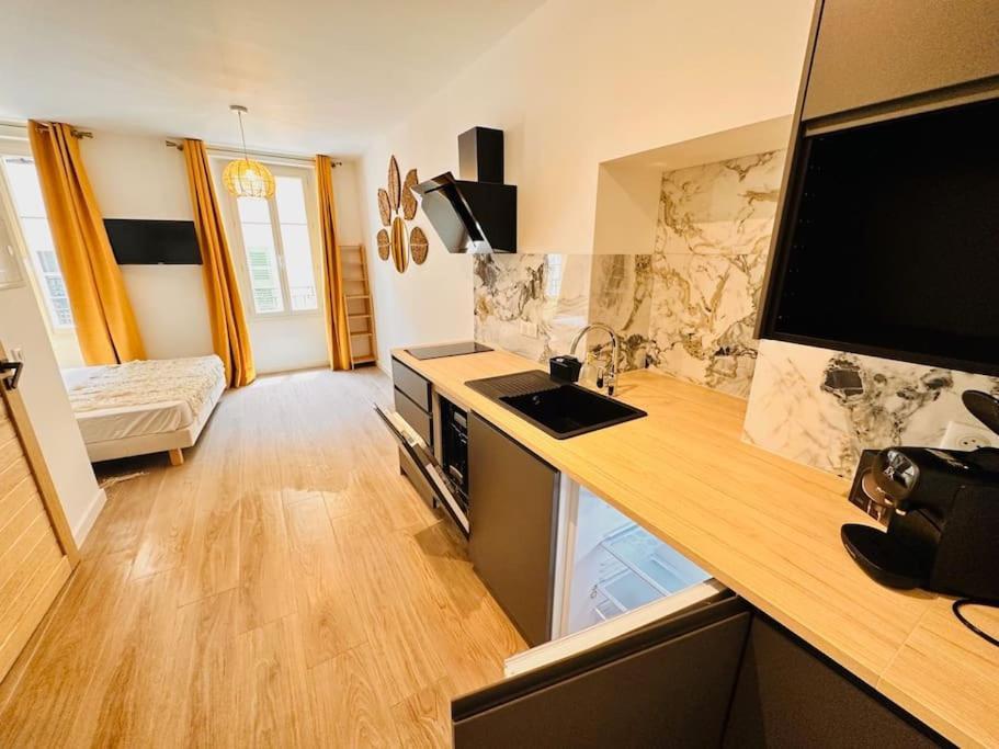 Les Appartements De Nana 4 - Studio Hypercentre, Rue Meynadier, Palais & Plage, Clim, Wifi كان المظهر الخارجي الصورة