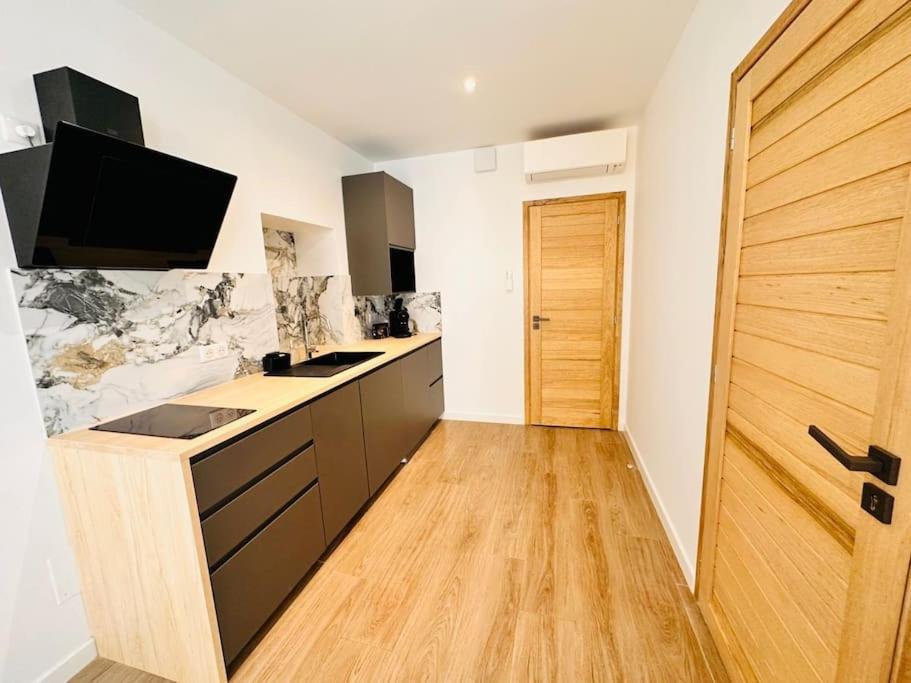 Les Appartements De Nana 4 - Studio Hypercentre, Rue Meynadier, Palais & Plage, Clim, Wifi كان المظهر الخارجي الصورة